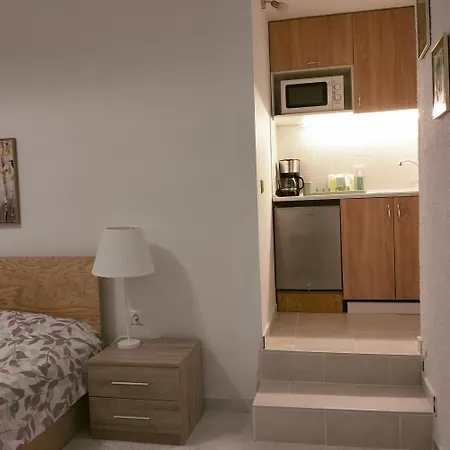 Palioktima - Sleep N Go Apartment *